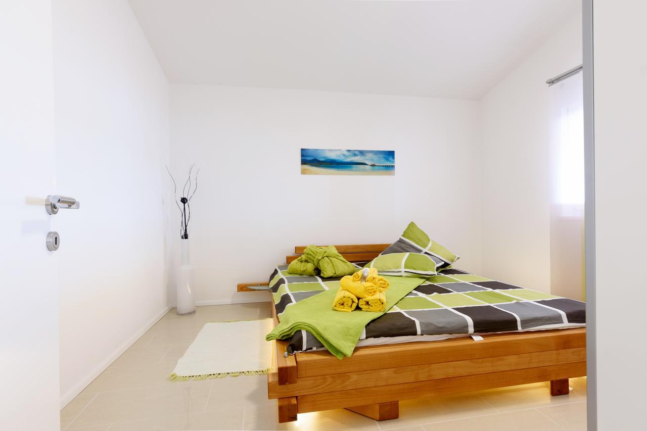 Studio Apartment Maslina Gornji Karin Kültér fotó