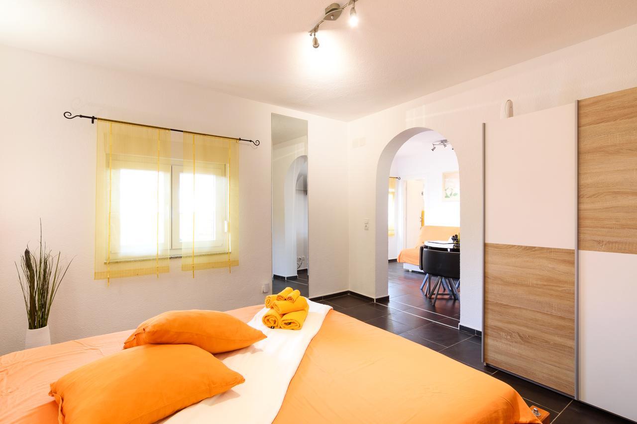 Studio Apartment Maslina Gornji Karin Kültér fotó
